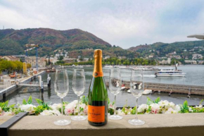 Appartamento esclusivo fronte lago, in centro a Como con garage